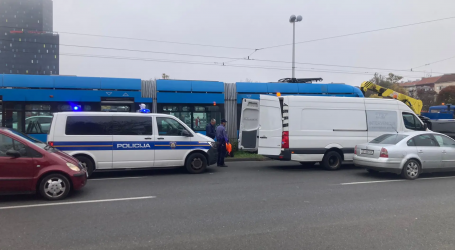 Strašna nesreća u Zagrebu: Tramvaj naletio na pješaka kod Autobusnog kolodvora i ubio ga