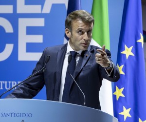 epa10261463 President of the French Republic Emmanuel Macron speaks at the international meeting for Peace entitled  'The Cry for Peace -Religions and Cultures in Dialogue' (Il grido della Pace –Religioni e Culture in dialogo), in Rome, Italy, 23 October 2022.  EPA/MASSIMO PERCOSSI