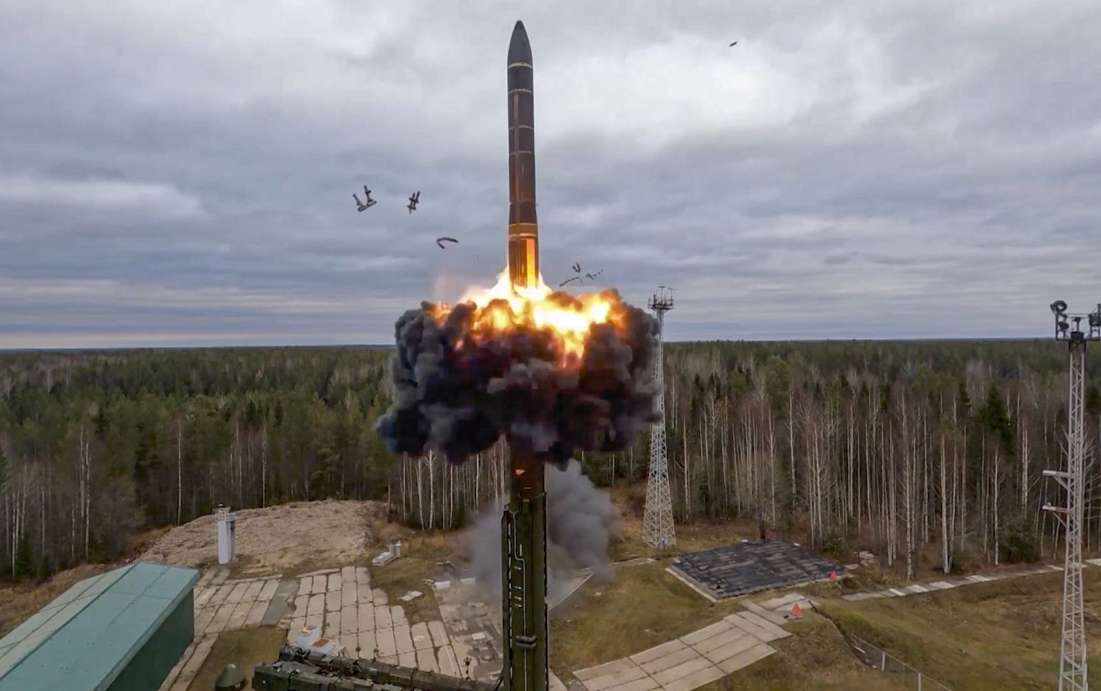 epa10267247 A handout still image taken from a handout video provided by the Russian Defence ministry press-service shows 'Yars' intercontinental ballistic missile launches at Plesetsk Cosmodrome to Kura Test Range during training to test the Russian strategic deterrence forces in Plesetsk, Russia, 26 October 2022. The Russian military held a training session during which they practiced a massive nuclear strike in response to an enemy nuclear attack. Valery Gerasimov, Chief of the General Staff of the Armed Forces of the Russian Federation, said that the Yars missile system of the Strategic Missile Forces, the strategic missile submarine of the Northern Fleet Tula, and two Tu-95MS missile carriers were involved in the training.  EPA/RUSSIAN DEFENCE MINISTRY PRESS SERVICE / HANDOUT  HANDOUT EDITORIAL USE ONLY/NO SALES
