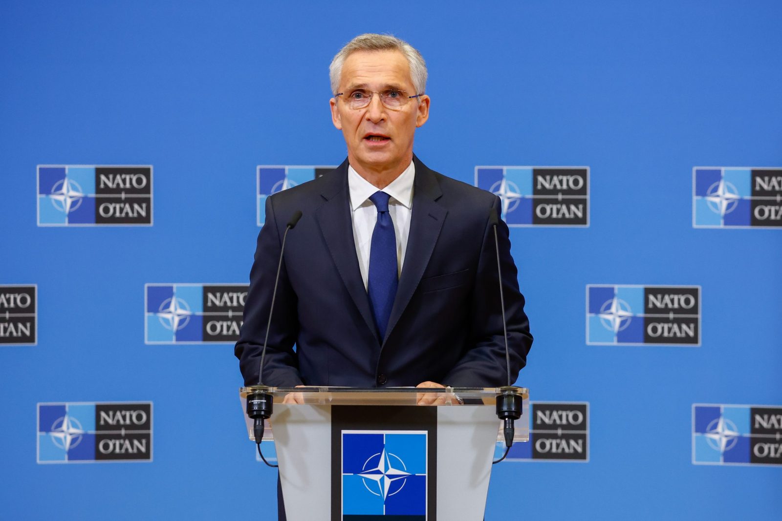 epa10326783 Secretary General of the North Atlantic Treaty Organization (NATO) Jens Stoltenberg gives a press conference ahead of a two-day NATO Ministers of Foreign Affairs meeting on at NATO headquarters in Brussels, Belgium, 25 November 2022.  EPA/STEPHANIE LECOCQ