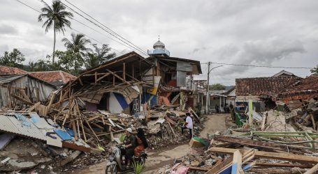 Broj smrtno stradalih u Indoneziji dosegao 321