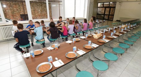 Ministarstvo obrazovanja postavilo plan o besplatnim obrocima u školi, evo kako će funkcionirati