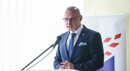Grlić Radman: “Hrvatska kontinuirano radi da zapadni Balkan ostane u fokusu NATO-a. Srbija se mora pridružiti sankcijama Rusiji”