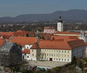 26.03.2015., Zagreb - Pogled s Zagreb Eye vidikovca na gradske znamenitosti i ustanove. Plato Gradec. "n"nPhoto: Marko Lukunic/PIXSELL