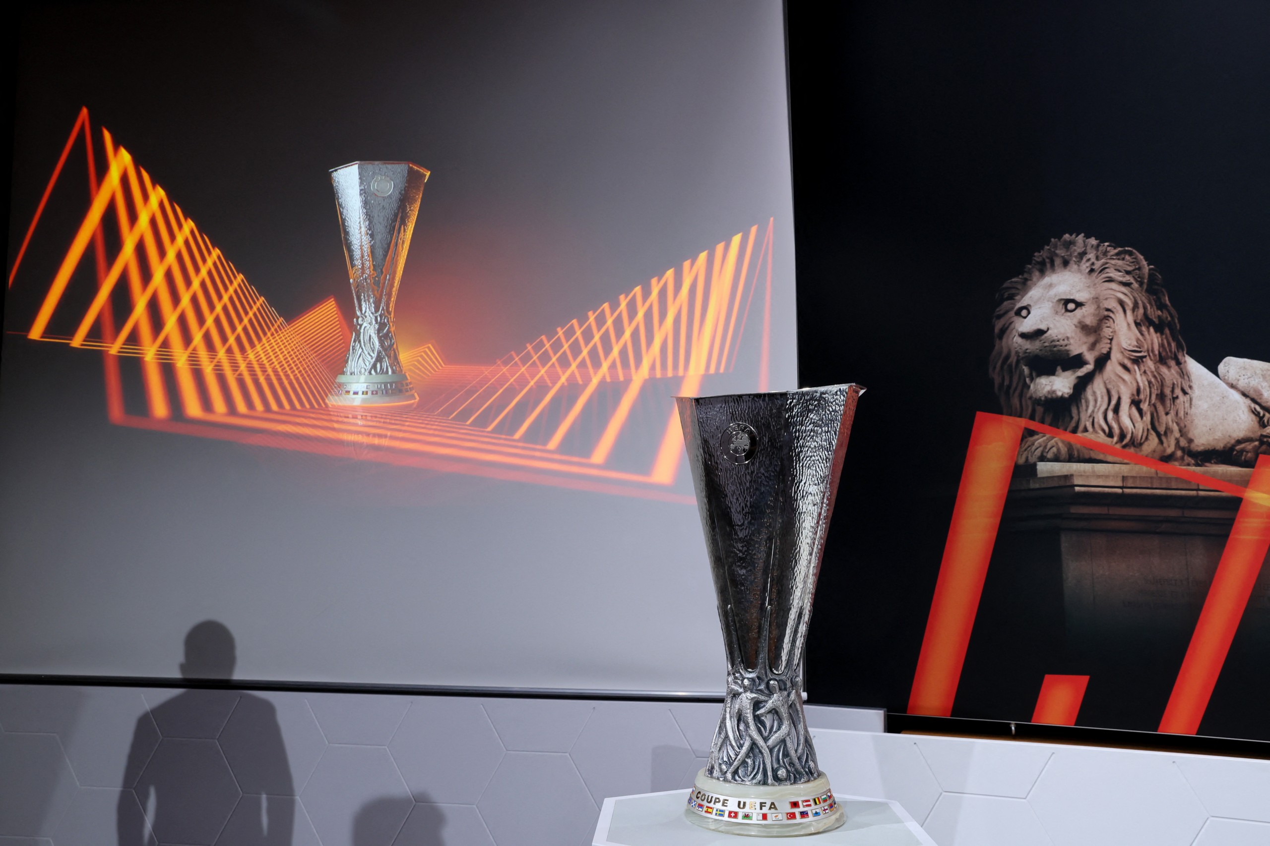 Soccer Football - Europa League - Knockout Round Play-Off Draw - Nyon, Switzerland - November 7, 2022 General view of the Europa League trophy before the draw REUTERS/Denis Balibouse Photo: DENIS BALIBOUSE/REUTERS