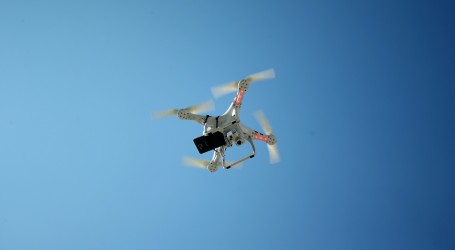 Oboren svjetski rekord u masovnom letu i šou dronova, formirali su najveći QR kod