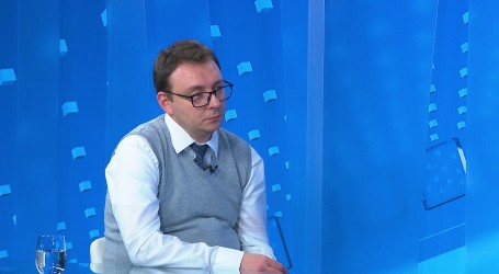 “Ne znam zašto HDZ vodi popustljivu politiku prema Orbanu. Što da Vučić ima šal Srbije s granicama Virovitica-Karlovac-Karlobag”