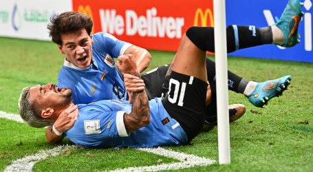 Urugvaj pobjedio Ganu 2-0. Obje reprezentacije ispale iz daljnjeg natjecanja