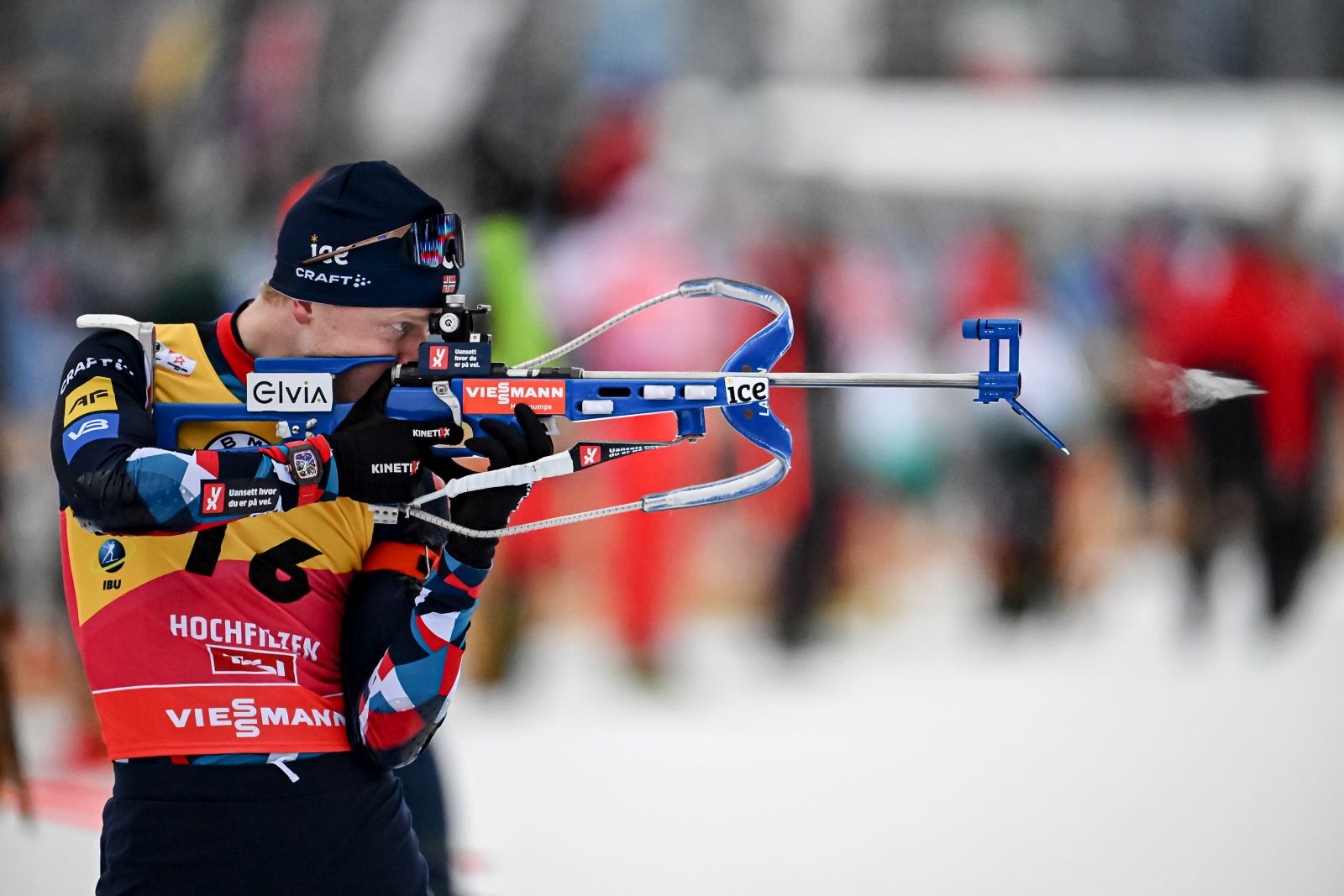 epa10356703 Johannes Thingnes Boe of Norway in action at the shooting range during the zeroing of the men's 10km Sprint race at the IBU Biathlon World Cup in Hochfilzen, Austria, 09 December 2022.  EPA/CHRISTIAN BRUNA