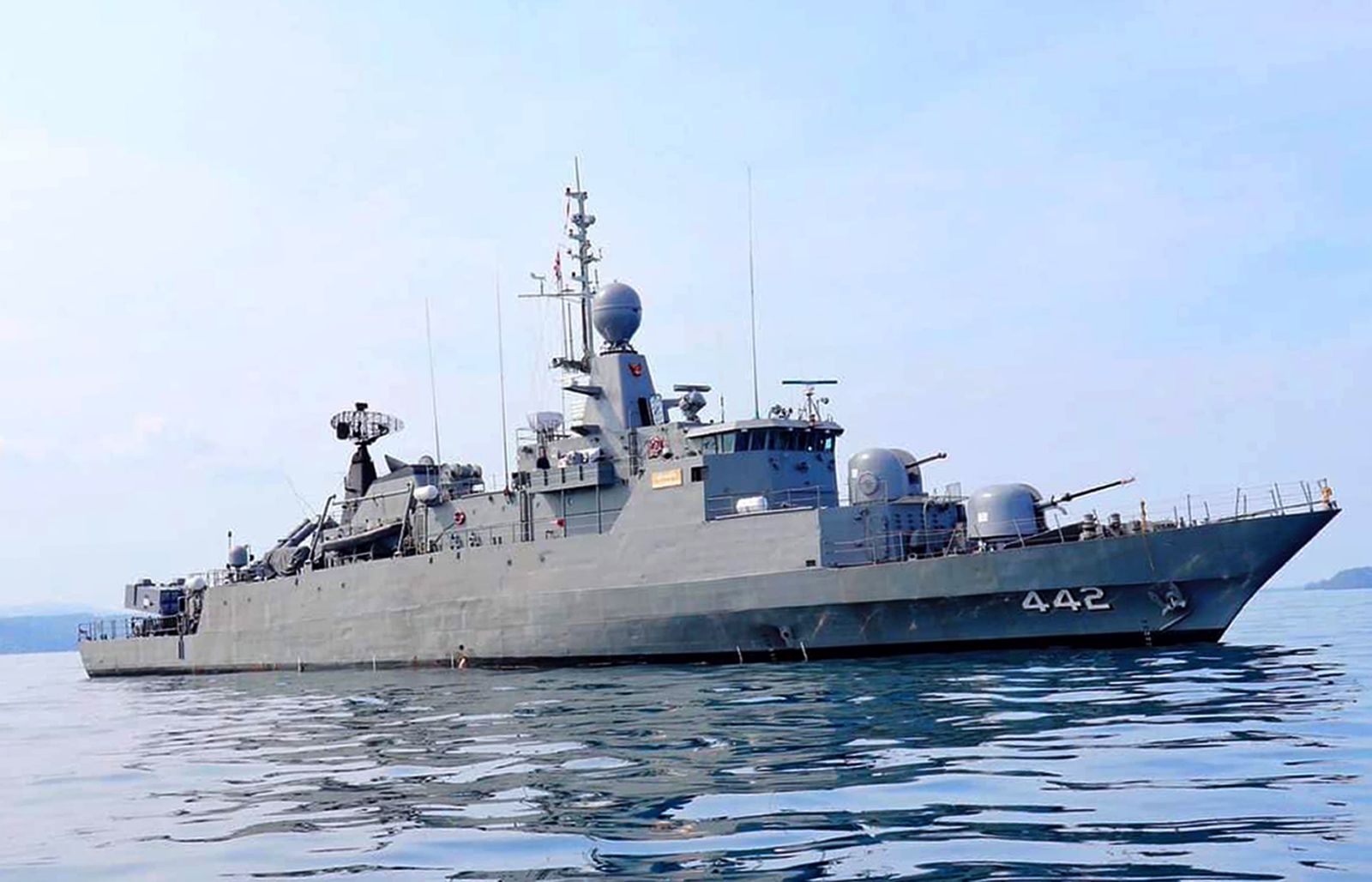 epa10373642 (FILE) - An undated handout file photo made available by the Royal Thai Navy (RTN) on 19 December 2022 shows the Royal Thai Navy Ratanakosin-class corvette, HMS Sukhothai in the Gulf of Thailand. The Royal Thai Navy ship HTMS Sukhothai, carrying over 100 crew, capsized and sank in rough seas in the Gulf of Thailand on late 18 December night. Authorities rescued most of the crew and a search for 31 missing sailors continued on 19 December, Thai Navy spokesman Pogkrong Monthardpalin said.  EPA/THE ROYAL THAI NAVY HANDOUT -- MANDATORY CREDIT -- BEST QUALITY AVAILABLE -- HANDOUT EDITORIAL USE ONLY/NO SALES