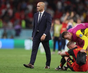 Belgium's head coach Roberto Martinez, Belgium's Toby Alderweireld and Belgium's goalkeeper Simon Mignolet show defeat after they lost a soccer game between Belgium's national team the Red Devils and Croatia, the third and last game in Group F of the FIFA 2022 World Cup in Al Rayyan, State of Qatar on Thursday 01 December 2022.
 BELGA PHOTO BRUNO FAHY Photo: BRUNO FAHY/PIXSELL