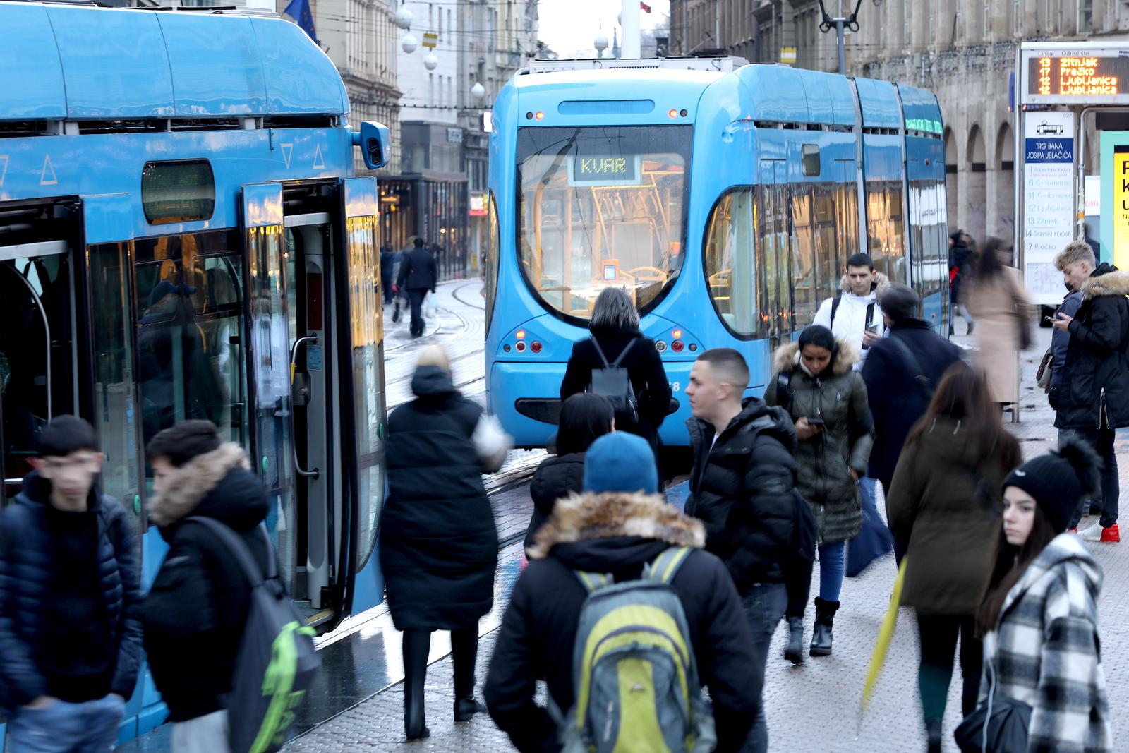 09.12.2022., Zagreb - Kvar tramvaja na istoku grada u jutarnjoj spici je izazvao zastoj, guzve i kasnjenja. Photo: Patrik Macek/PIXSELL
