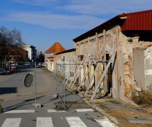 28.12.2022., Petrinja - Dvije godine nakon potresa posljedice se i dalje mogu vidjeti na ulicama Petrinje. Photo: Slaven Branislav Babic/PIXSELL
