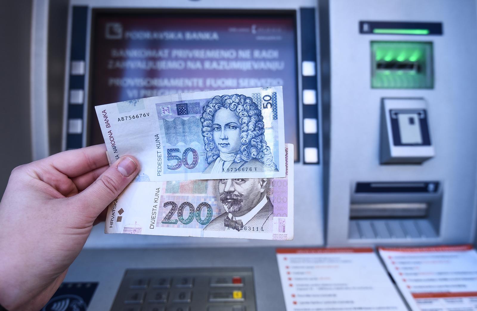 29.12.2022., Zagreb - Vecina bankomata nece biti u funkciji zbog uvodjenja eura. Photo: Neva Zganec/PIXSELL