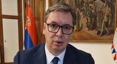 Kriza na Kosovu: Barikade još nisu uklonjene, Vučić najavio da šalje vojsku