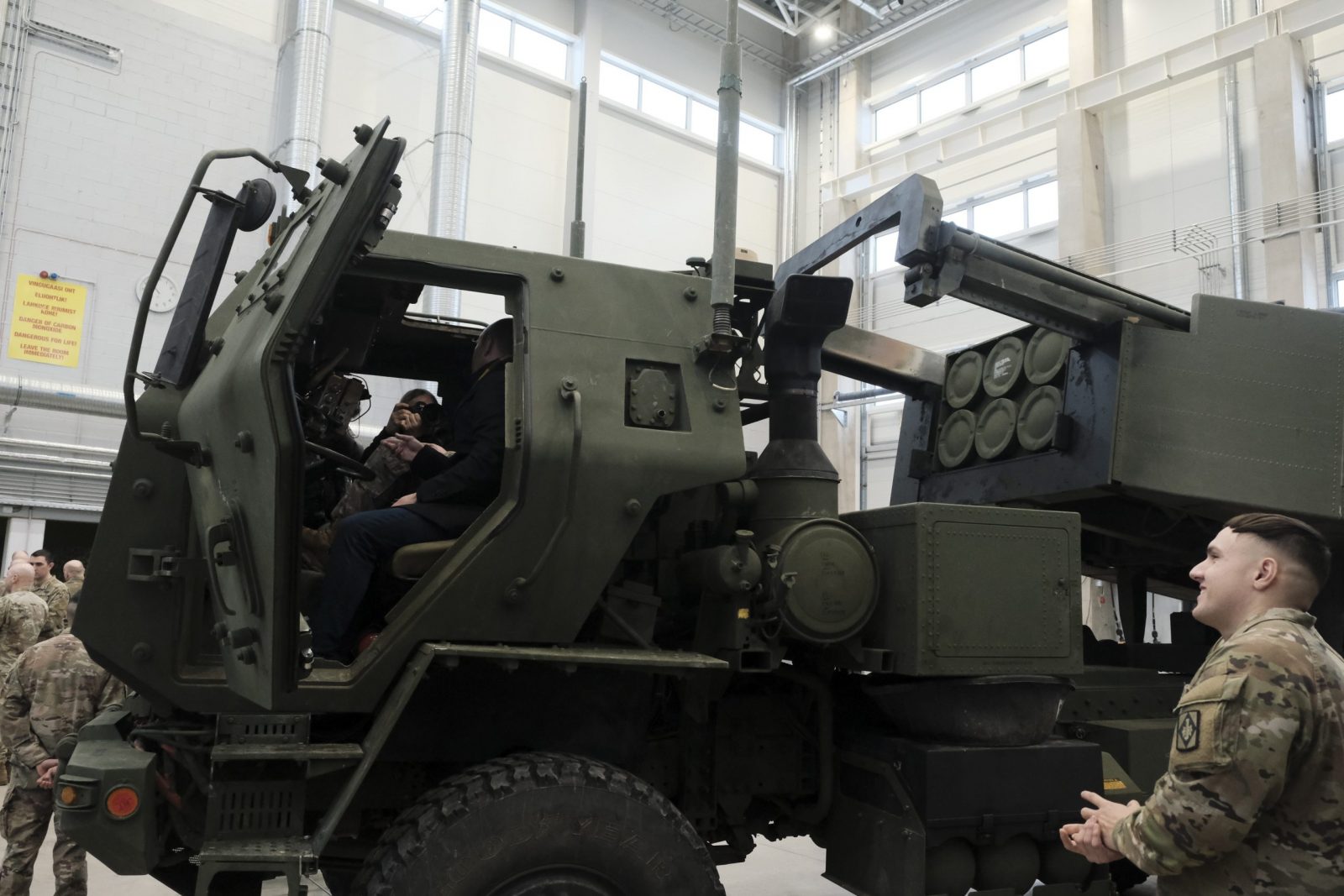 epa10391963 US Army multiple rocket launcher HIMARS is on display during the media day at the Tapa military base, Estonia, 06 January 2023. During the event, visitors had the opportunity to get acquainted with the US Army multiple rocket launcher HIMARS, which will enter the Estonian defense force's arsenal in 2024.  EPA/VALDA KALNINA