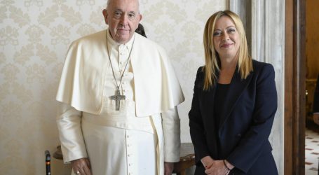 Vatikan izvijestio o ‘srdačnim razgovorima’ pape i Giorgije Meloni