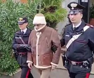 epa10408655 A handout still taken from footage made available by Italy's Carabinieri shows Mafia boss Matteo Messina Denaro, Italy's most wanted man, being arrested in Palermo, Sicily, by the Carabinieri police's ROS unit after 30 years on the run, 16 January 2023.  EPA/CARABINIERI HANDOUT  HANDOUT EDITORIAL USE ONLY/NO SALES HANDOUT EDITORIAL USE ONLY/NO SALES