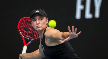 Australian Open: Jelena Ribakina lako s imenjakinjom Ostapenko, Korda predao Hačanovu