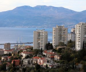 28.11.2022., Rijeka - Panorama grada. Photo: Goran Kovacic/PIXSELL