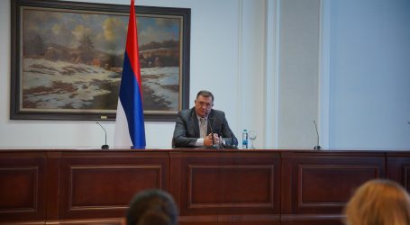 Dodik odlikovao Putina na datum koji označava početka rata u BiH