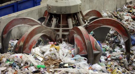 Da je reciklirat lako, reciklirao bi svatko. Paradoks naša dva reciklažna centra: Ne mogu prodati reciklirano pa plaćaju skladištenje