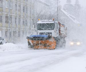 21.01.2023., Rijeka - Tijekom popodnevnih sati u Gorskom Kotaru poceo je padati snijeg.   Photo: Nel Pavletic/PIXSELL