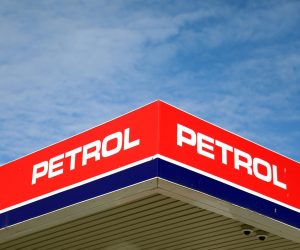 28.12.2022.,Sibenik-Petrol je privremeno između 12 i 13 sati  zatvario prodajna mjesta  jer zele reci NE regulaciji cijena goriva.
 Photo: Dusko Jaramaz/PIXSELL