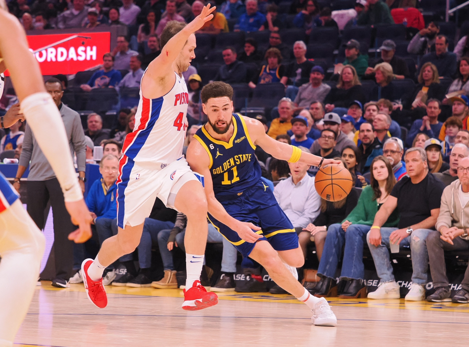 Jan 4, 2023; San Francisco, California, USA; Golden State Warriors guard Klay Thompson (11) drives in against Detroit Pistons small forward Bojan Bogdanovic (44) during the first quarter at Chase Center. Mandatory Credit: Kelley L Cox-USA TODAY Sports Photo: Kelley L Cox/REUTERS