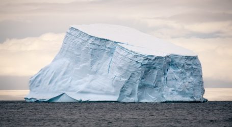 Na Antarktici se odlomio ledeni brijeg veličine Londona. Glaciolozi kažu da nije povezano sa klimatskim promjenama