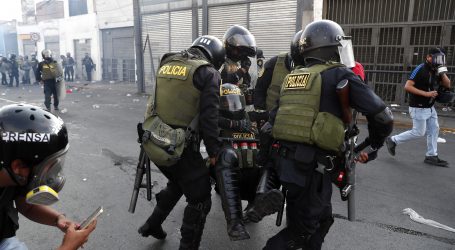 Bukte protuvladini prosvjedi u Peruu. Više od 50 ljudi već ozlijeđeno