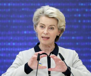 epa10445682 European Commission President Ursula von der Leyen speaks at a meeting with media following the Ukraine - EU summit in Kyiv, Ukraine, 03 February 2023. Ursula von der Leyen and and Charles Michel accompanied by 15 Commissioners, visit Kyiv to meet with Ukrainian top officials and take part in the EU-Ukraine summit, the first summit since the European Council granted Ukraine the status of EU candidate amid Russia's invasion. Ukraine applied for EU membership in February 2022 and was granted EU candidate status in June 2022.  EPA/SERGEY DOLZHENKO
