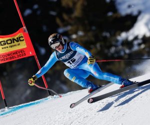 epa10450556 Federica Brignone of Italy in action during the Super G portion of the Women's Alpine Combined event at the FIS Alpine Skiing World Championships in Meribel, France, 06 February 2023.  EPA/GUILLAUME HORCAJUELO