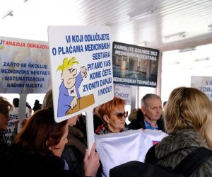 03.02.2023., Zagreb - Medicinske sestre i tehnicari odrzali su prosvjed ispred Ministarstva zdravstva. Photo: Slaven Branislav Babic/PIXSELL