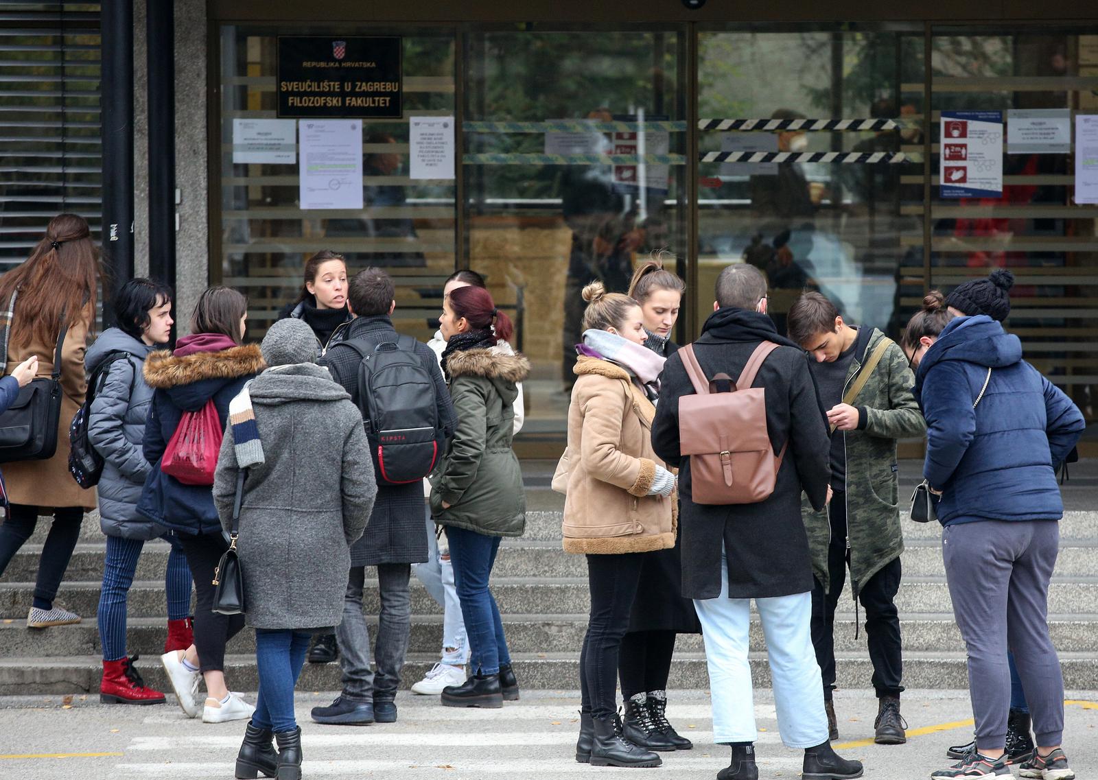 16.11.2021., Zagreb - Prosvjed studenata Filozofskog fakulteta zbog uvodjenja covid potvrda Photo: Zeljko Hladika/PIXSELL