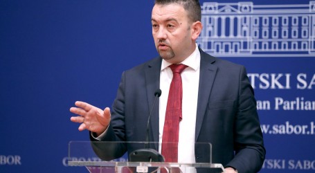 Pavliček: Zabrana ulaska u Srbiju “čista politička odluka”