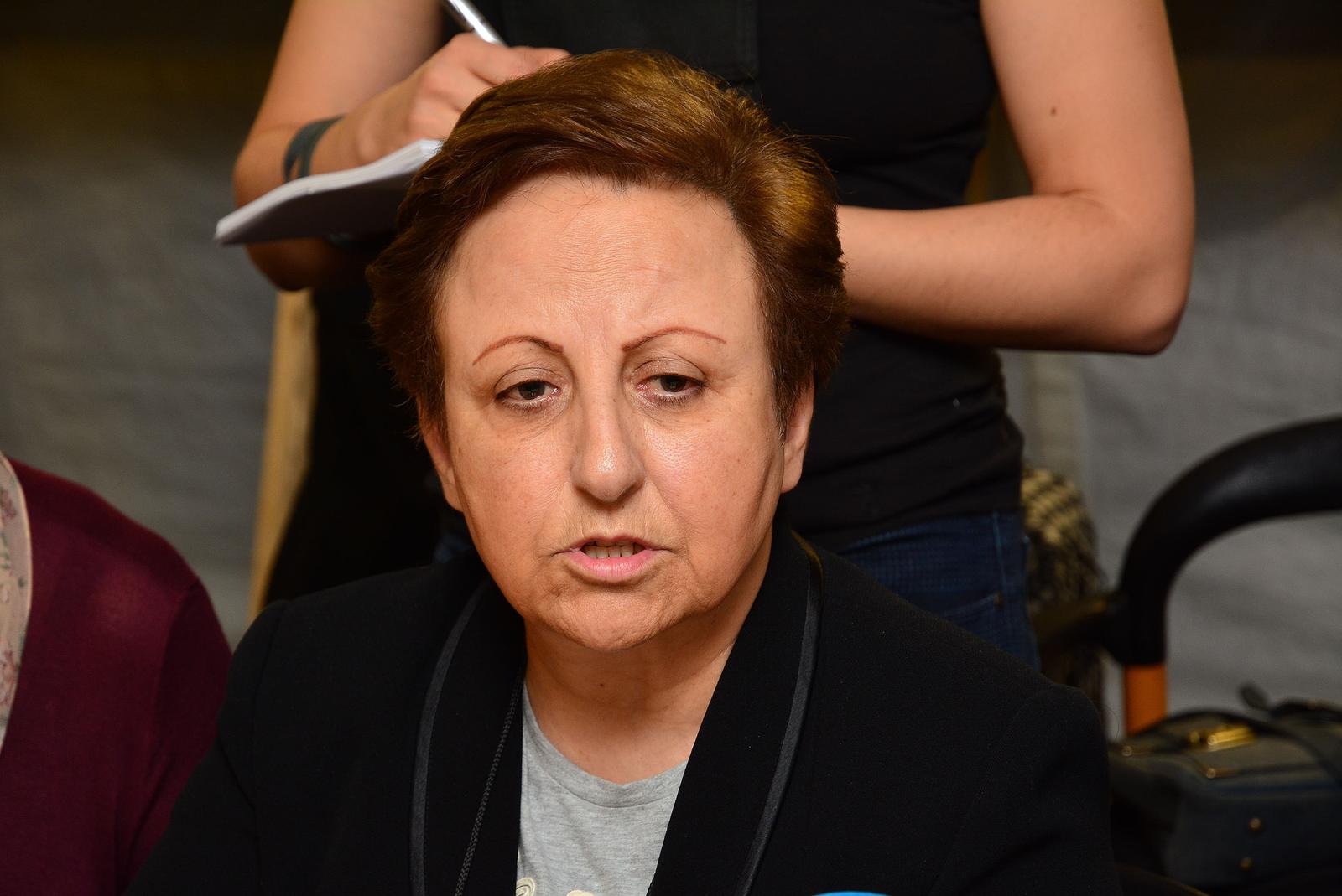 17.11.2015., Slavonski Brod - Prijem u zimskom tranzitnom centru izaslanstva dobitnica Nobelove nagrade za mir. Shirin Ebadi (Iran). rPhoto: Ivica Galovic/ PIXSELL
