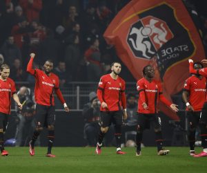 epa10486682 Rennes's Toko Ekambi Karl (2-L) celebrates scoring the 1-0 lead during the UEFA Europa League play-off, second leg soccer match between Rennes FC and Shakhtar Donetsk at the Roazhon Park Stadium in Rennes, France, 23 February 2023.  EPA/YOAN VALAT