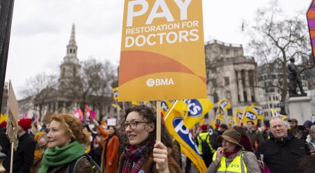 Britanska vlada i sindikati zdravstvenih radnika dogovorili konačnu ponudu  plaća