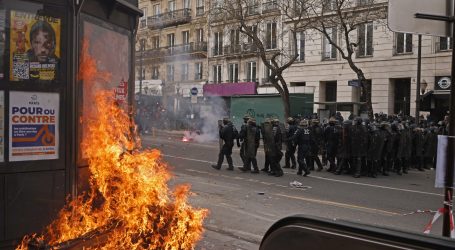 Macron se suočava s 200 prosvjeda diljem Francuske zbog promjene mirovinskog sustava