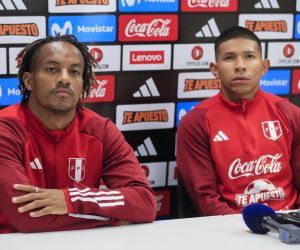 epa10539024 Peru's striker Andre Carrillo and midfielder Edison Flores (R) attend a press conference in Madrid, Spain, 23 March 2023.Peru will face Germany and Morocco in international friendly matches on 25 March and 28 March respectively.  EPA/FERNANDO ALVARADO