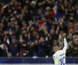 epa10541457 Kylian Mbappe of France celebrates after scoring the 3-0 during the UEFA EURO 2024 qualification match between France and the Netherlands in Saint-Denis, France, 24 March 2023.  EPA/MOHAMMED BADRA