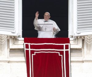epa10543850 Pope Francis blesses the faithfuls from the window of his office overlooking St. Peter's Square during the Angelus Prayer in Vatican City, 26 March 2023.  EPA/FABIO FRUSTACI