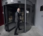 ŠTETNI FILIPOVIĆ: Ministar gospodarstva zbog sukoba s Barbarićem ignorira premijera, uvodi HEP u blokadu i uvjeren da ga prisluškuju, telefonira iz toaleta