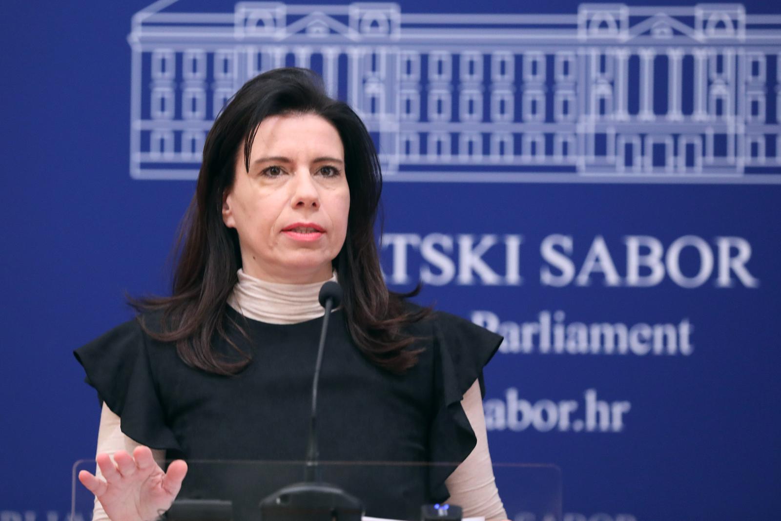 DORH tuži Katarinu Peović zbog obavljene fotografije na Facebooku na dan izborne šutnje
