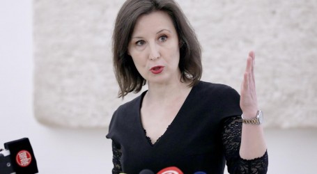 Dalija Orešković: “Andrej Plenković ne bi trebao tako mirno spavati s obzirom na broj korupcijskih afera njegovih ministara”