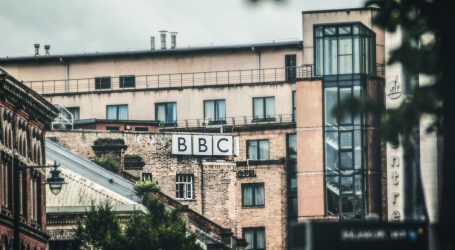 Spor oko Garyja Linekera: BBC se suočava s revoltom slavnih, raste politički pritisak