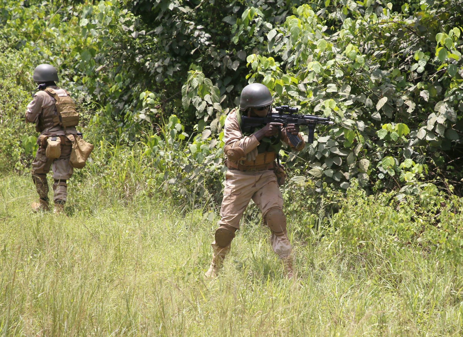 epa10515506 Nigeriens specials forces soldiers takes part in Flintlock 2023 which is a U.S. Africa Command annual special operations event, in Jacqueville, Ivory Coast, 11  March 2023. Flintlock is U.S. Africa Command's first and largest annual special operations exercise combining military and law enforcement to build the capabilities of African and international special operations forces. The exercise, which has been held since 2005, is conducted on the basis of mutual respect and collaboration to advance the common interests of regional stability. The host countries this year are Ghana and Ivory Coast, about 1300 soldiers from 30 countries are participating. Flintlock aims to build the capacity of key partner countries in the region to counter violent extremist groups, collaborate across borders and keep their people safe, while respecting human rights and building trust with civilian populations. The African countries participating this year are Burkina Faso, Cape Verde, Cameroon, Chad, Côte d'Ivoire, Ghana, Libya, Mauritania, Niger, Nigeria, Senegal, South Africa, Togo, Morocco and Tunisia. Other participants are Austria, Belgium, Brazil, Canada, Czech Republic, Denmark, France, Germany, Italy, Netherlands, Poland, Spain, UK United and the United States, according to U.S. Africa Command's official website.  EPA/LEGNAN KOULA