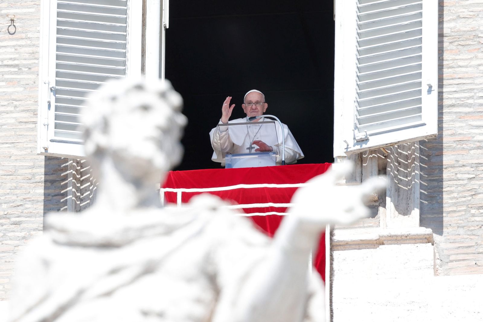 epa10567175 Pope Francis leads Regina Coeli prayer from the window of his office at Saint Peter's square, Vatican City, 10 April 2023.  EPA/GIUSEPPE LAMI