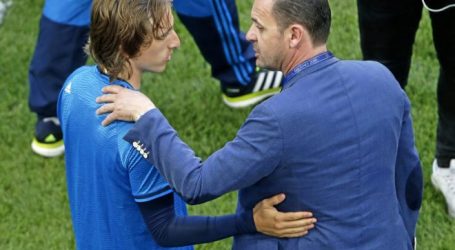 Legenda Real Madrida Mijatović: “Modrićevo produljenje ugovora je potpisano”. Klub odgovara: “Još razgovaramo”